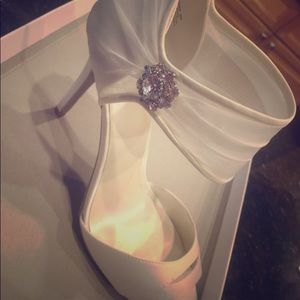 COPY - Brand New Never Worn Dyeable Bridal Shoes